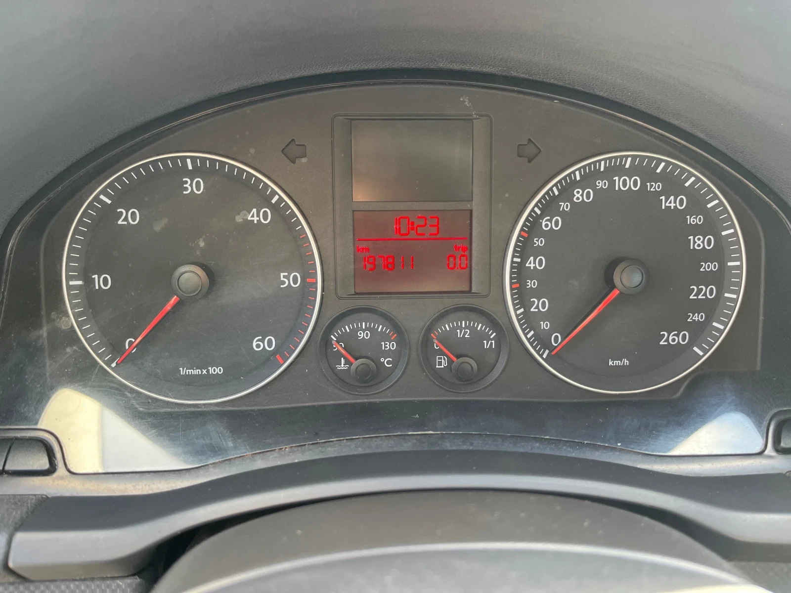 VW Golf 1.9TDI, снимка 10 - Автомобили и джипове - 53821265