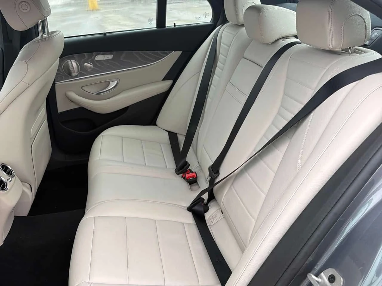 Mercedes-Benz E 450 * ОБДУХВАНЕ * AMG ПАКЕТ * BURMESTER * 360, снимка 11 - Автомобили и джипове - 53946254