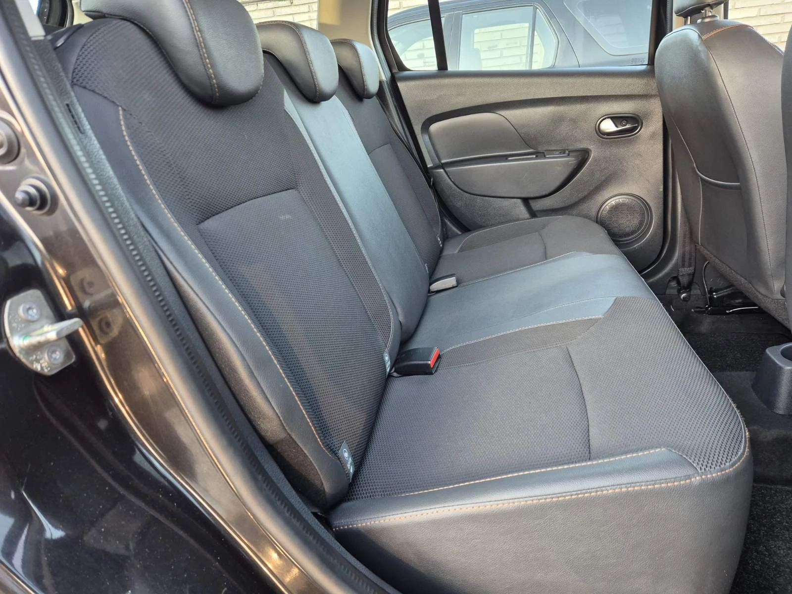 Dacia Logan 1.5D-MCV-BRAVE-STEPWAY-12.2017г, снимка 14 - Автомобили и джипове - 54151122