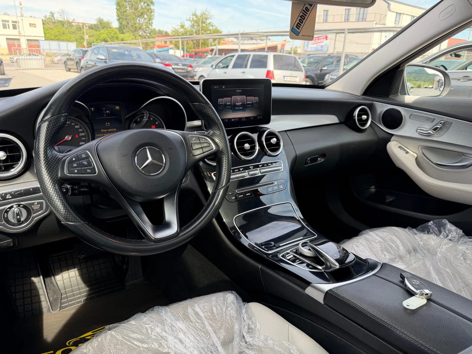 Mercedes-Benz C 400 4maric distronik + , снимка 10 - Автомобили и джипове - 54610514