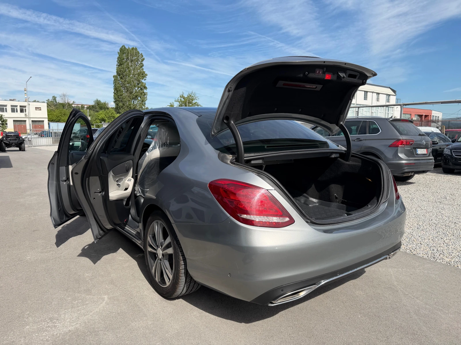Mercedes-Benz C 400 4maric distronik + , снимка 8 - Автомобили и джипове - 54610514