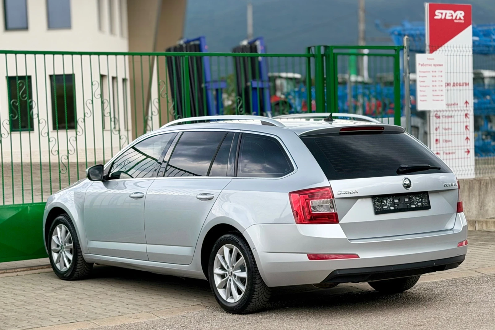 Skoda Octavia 2.0TDi~150hp~FULL, снимка 7 - Автомобили и джипове - 54665581