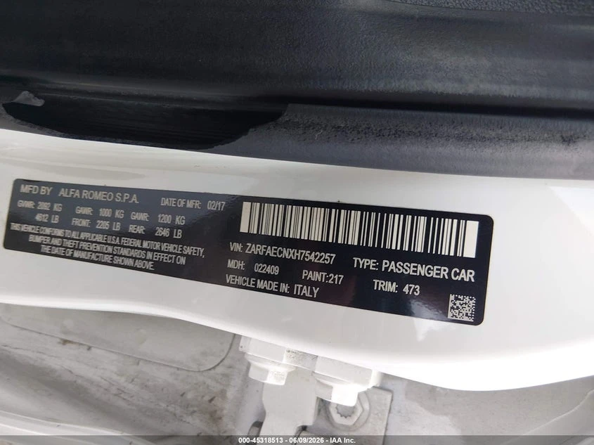 Alfa Romeo Giulia 2.0l Ti Rwd, снимка 9 - Автомобили и джипове - 55586540