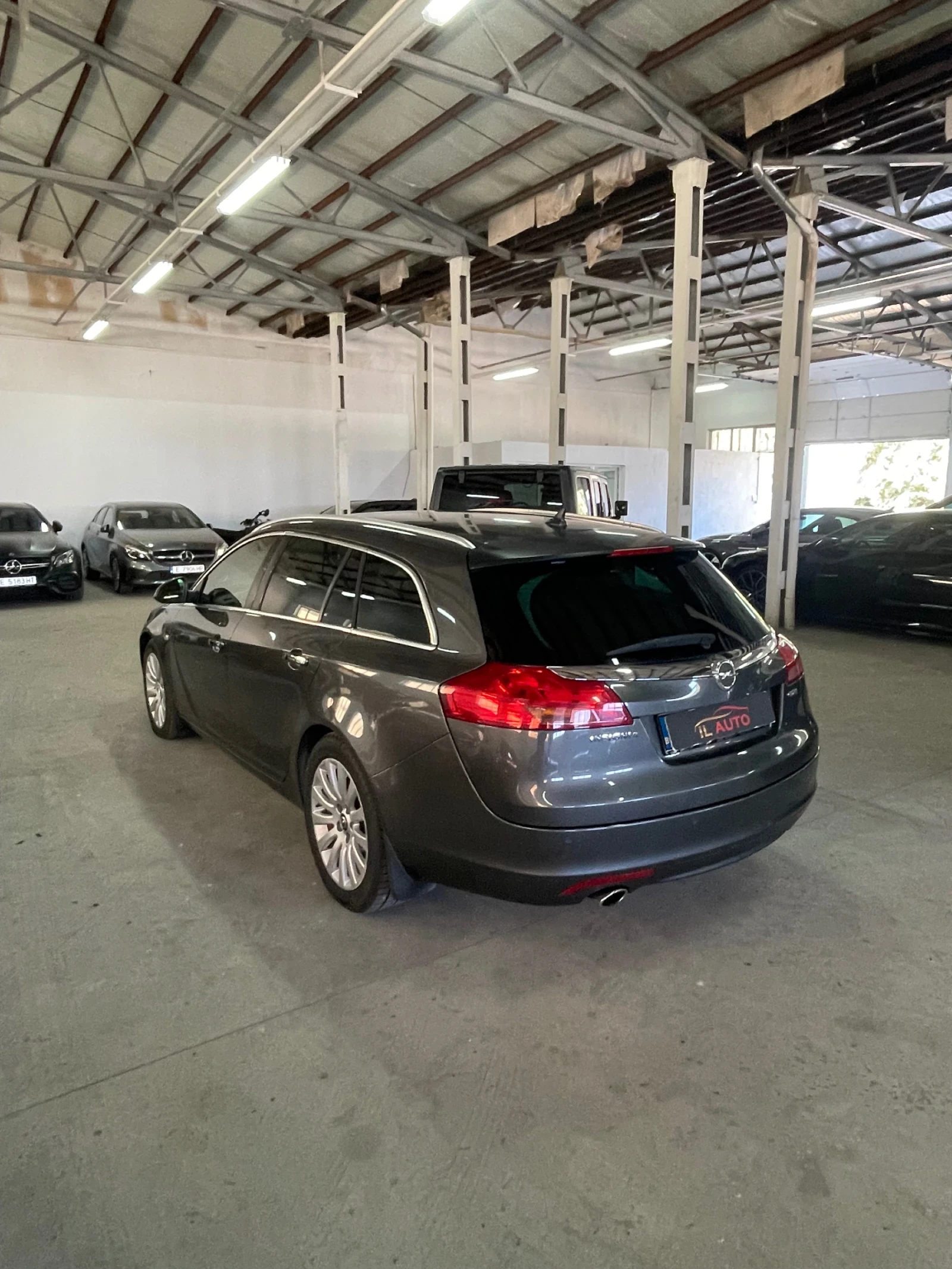 Opel Insignia 2.0CDTI/6скор/ОБСЛУЖЕНА!!!, снимка 5 - Автомобили и джипове - 55960927