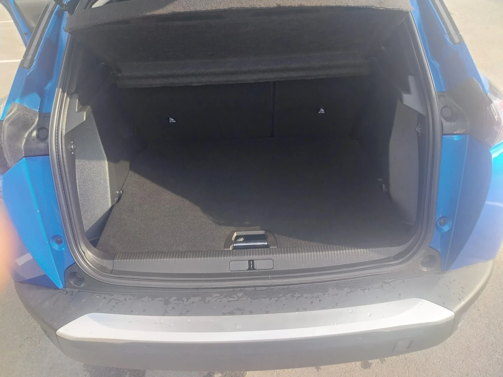 Peugeot 2008, снимка 11 - Автомобили и джипове - 56014067