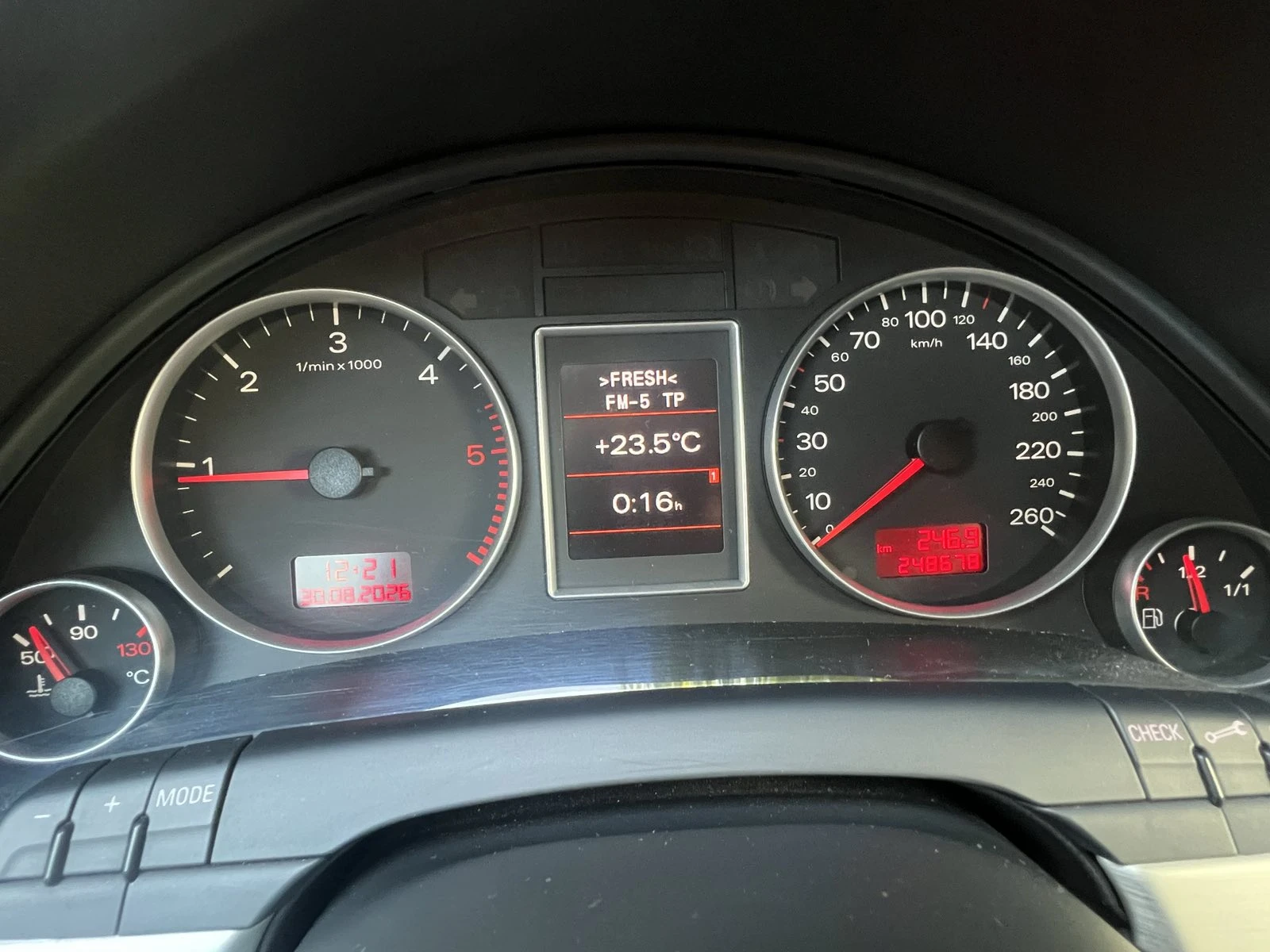 Audi A4, снимка 9 - Автомобили и джипове - 56068562