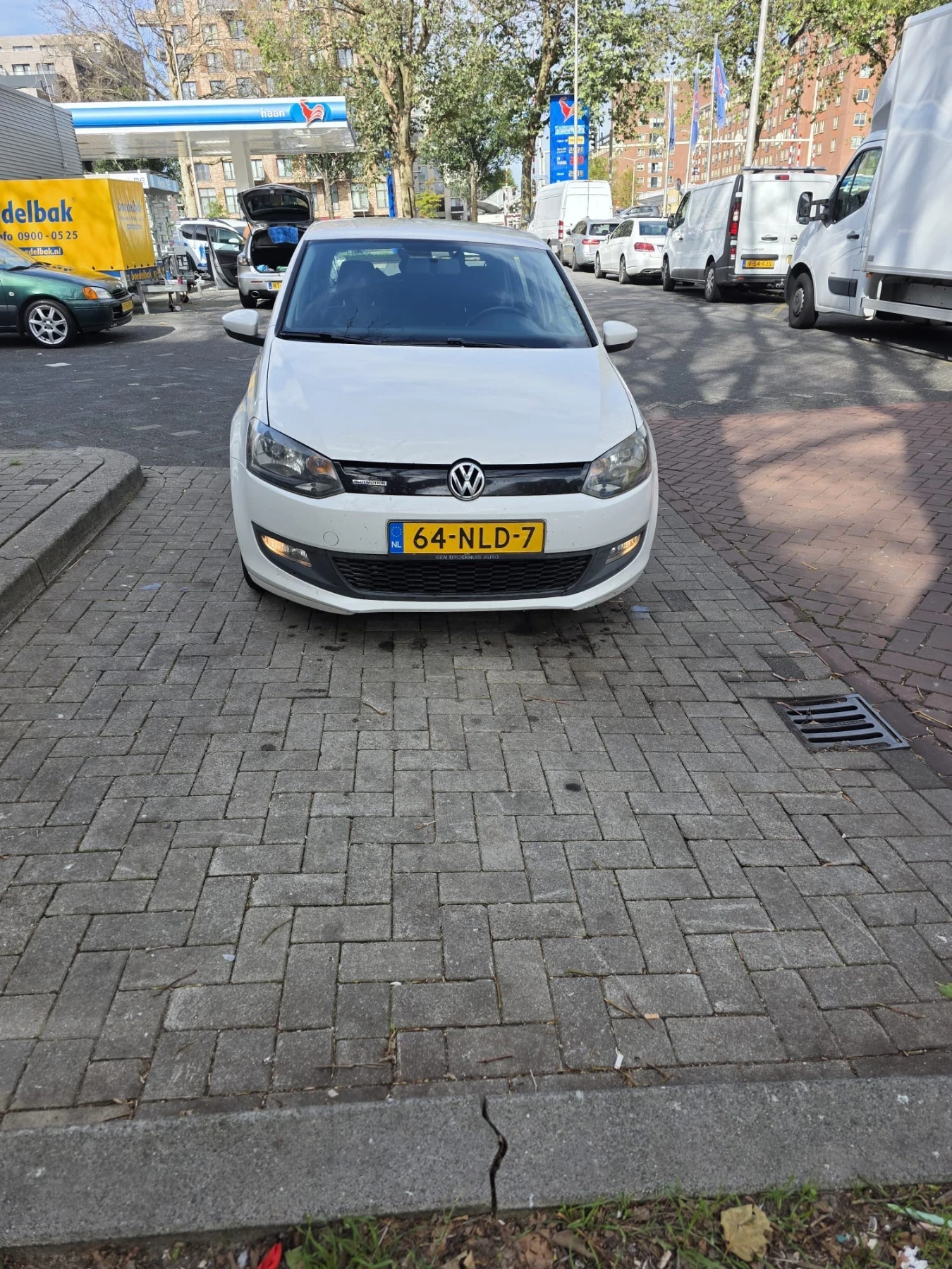 VW Polo, снимка 2 - Автомобили и джипове - 56151565