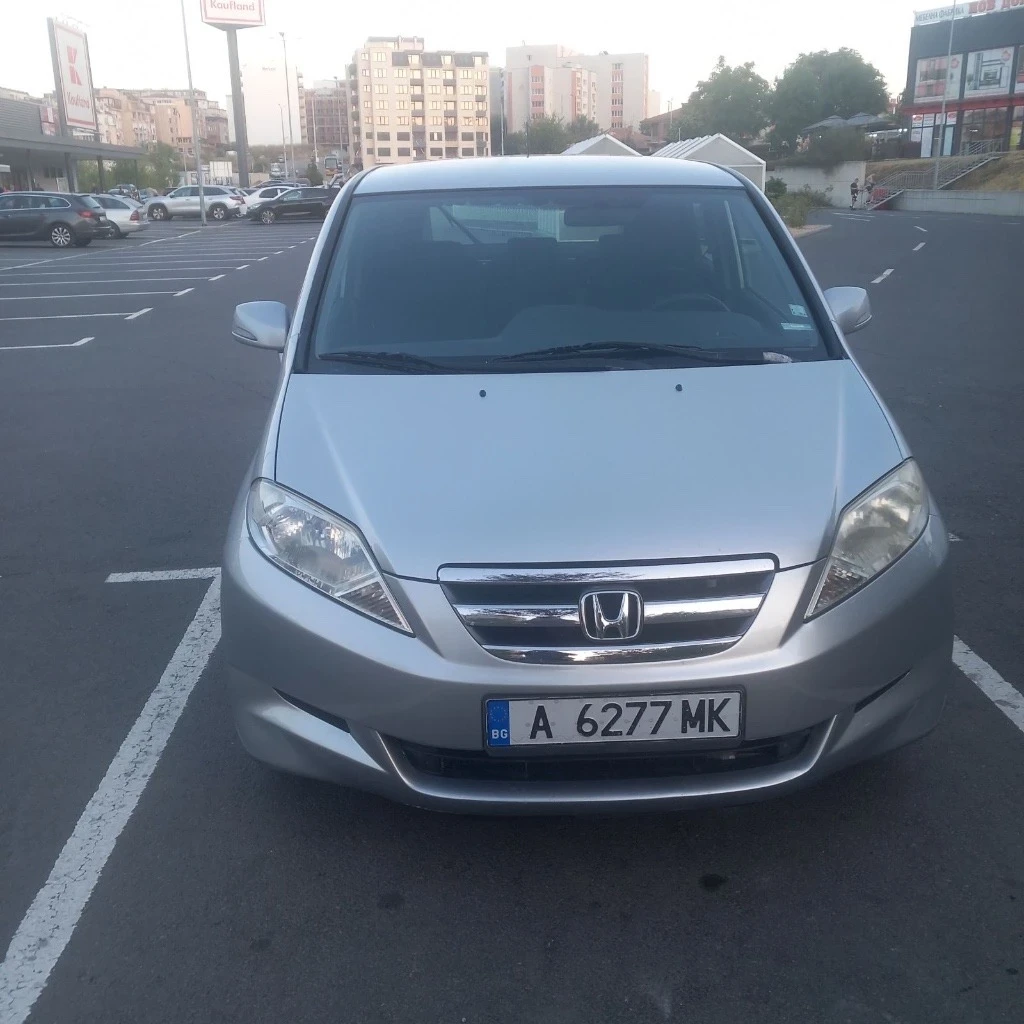 Honda Fr-v, снимка 2 - Автомобили и джипове - 56599821