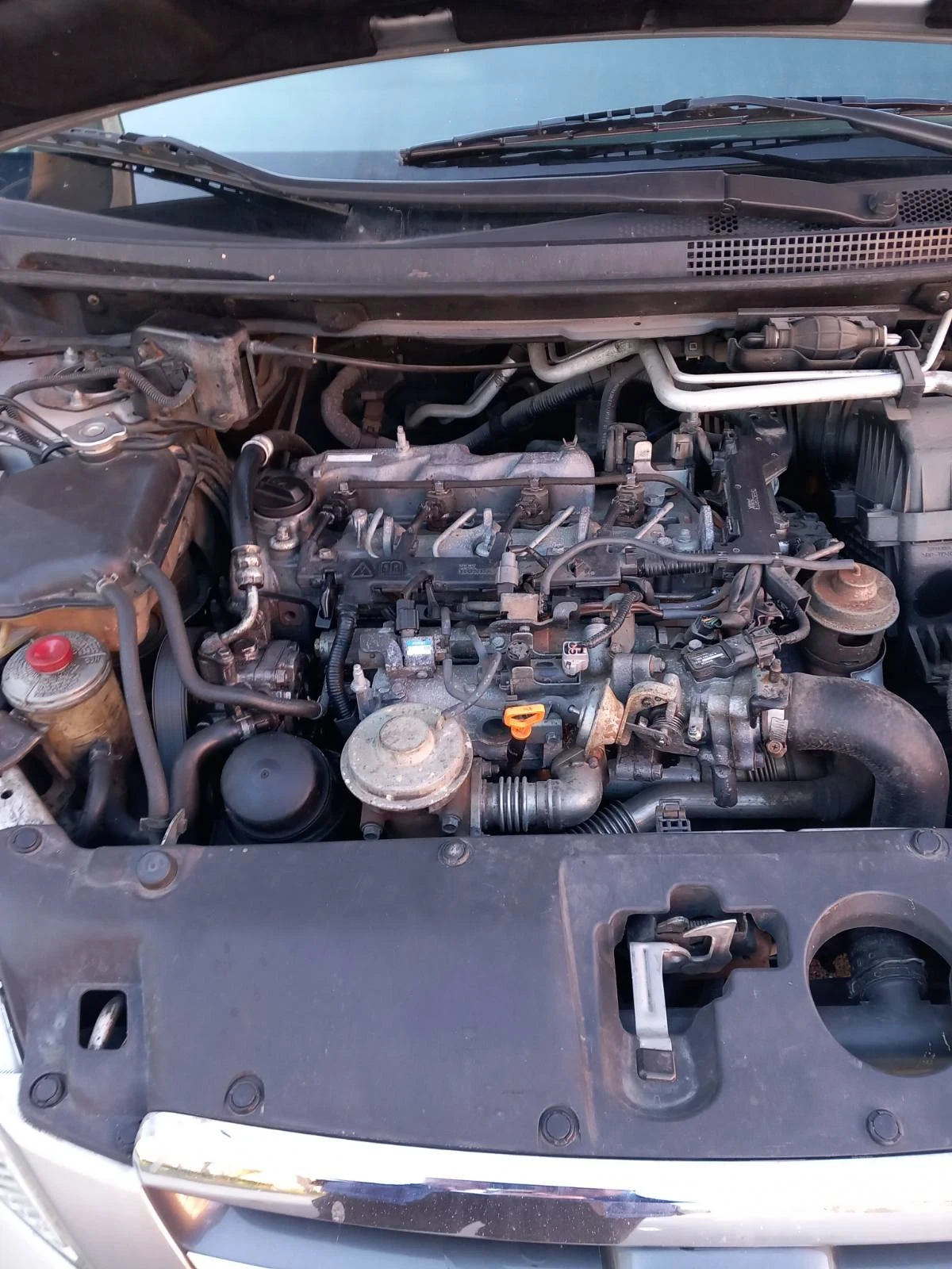 Honda Fr-v, снимка 6 - Автомобили и джипове - 56599821