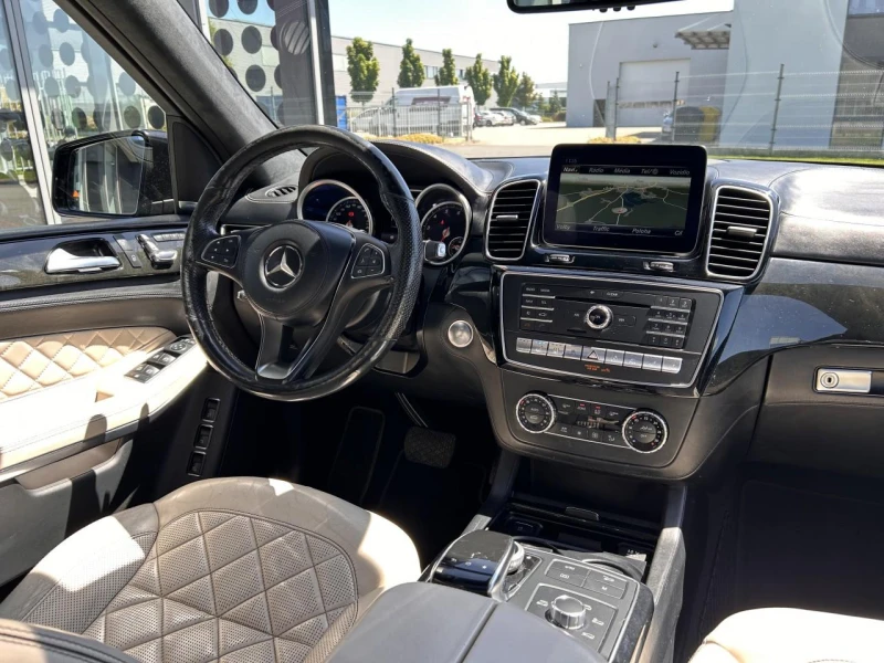 Mercedes-Benz GLS 500 4Matic Designo AMG Line, снимка 8 - Автомобили и джипове - 51551793