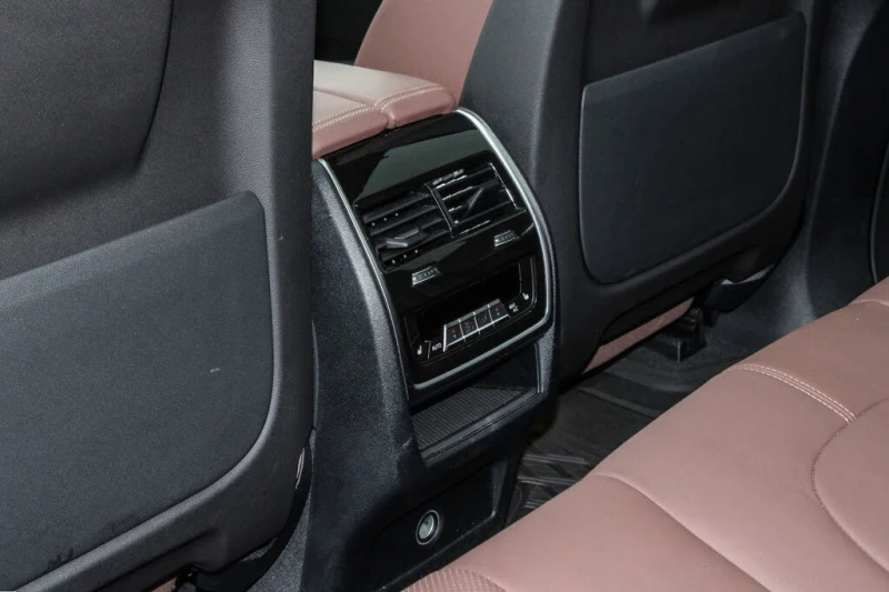 BMW X5 xDrive40i * CARFAX * АвтоКредит* (ЦЕНА ДО БГ), снимка 13 - Автомобили и джипове - 53264203