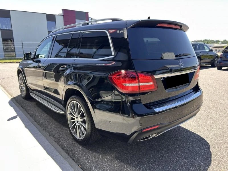 Mercedes-Benz GLS 500 4Matic Designo AMG Line - изображение 5