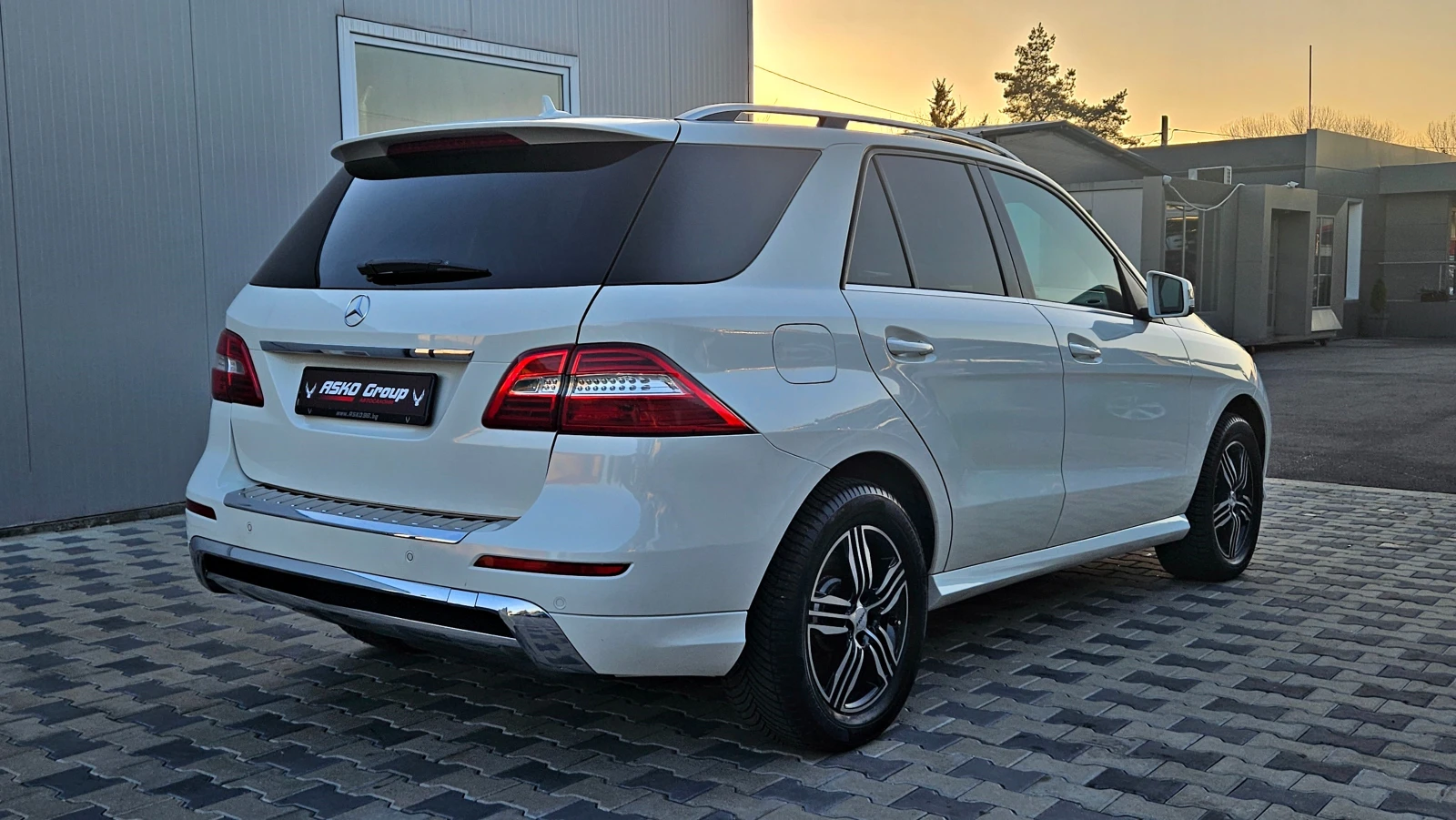 Mercedes-Benz ML 350 AMG/GERMANY/PANORAMA/МАСАЖИ/ПОДГРЕВ/AIRMATIC/LIZIN - изображение 6