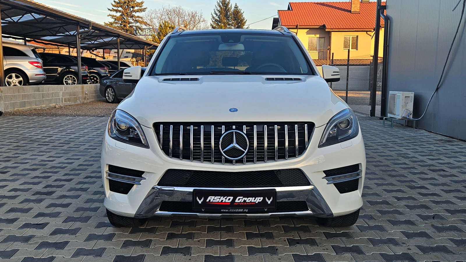 Mercedes-Benz ML 350 AMG/GERMANY/PANORAMA/МАСАЖИ/ПОДГРЕВ/AIRMATIC/LIZIN - изображение 3