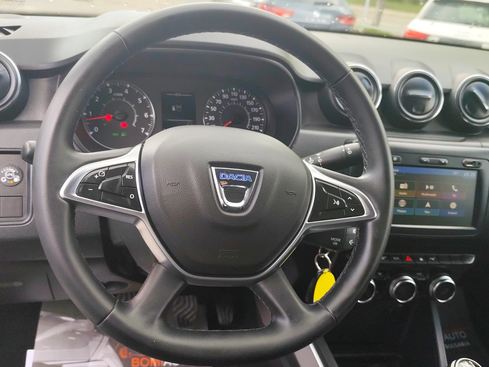 Dacia Duster 1.6i* ГАЗ* PRESTIGE* LED* 4X2* EURO-6D* MMI* NAVI - изображение 9