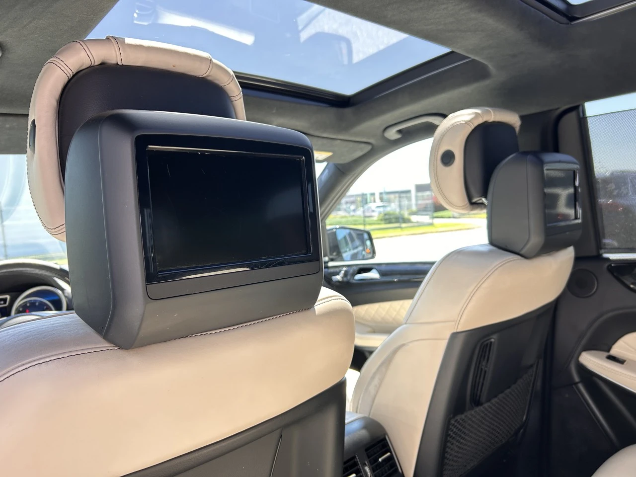 Mercedes-Benz GLS 500 4Matic Designo AMG Line | Mobile.bg   11