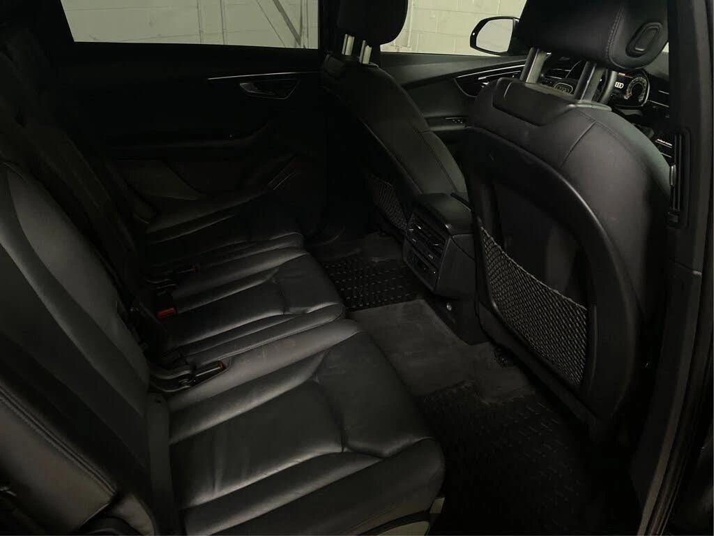 Audi Q7 Komfort* 55 TFSI* АвтоКредит* (ЦЕНА ДО БГ), снимка 16 - Автомобили и джипове - 54001242