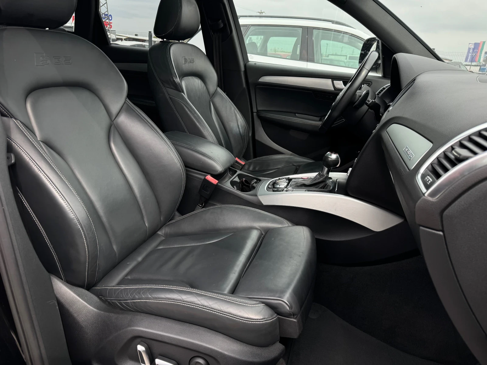 Audi SQ5 exclusive , снимка 14 - Автомобили и джипове - 54156826