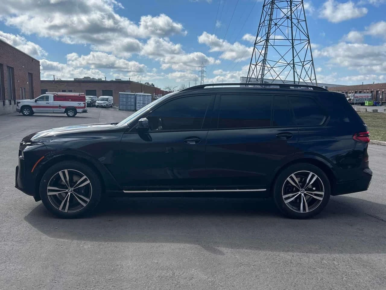 BMW X7 xDrive40i/ПАНОРАМА/ДИСТРОНИК/360 КАМЕРИ, снимка 3 - Автомобили и джипове - 54171312