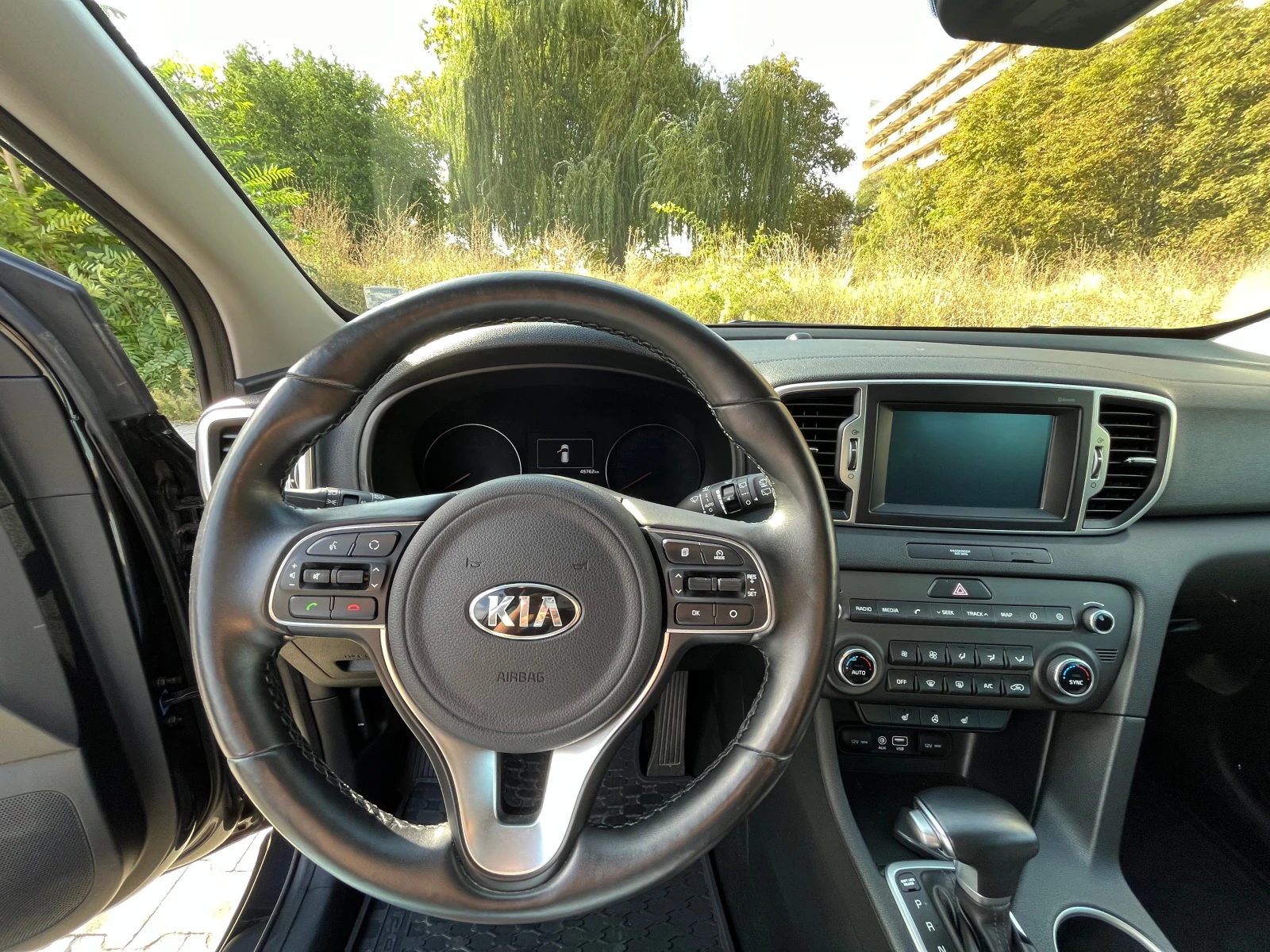 Kia Sportage, снимка 4 - Автомобили и джипове - 54441092
