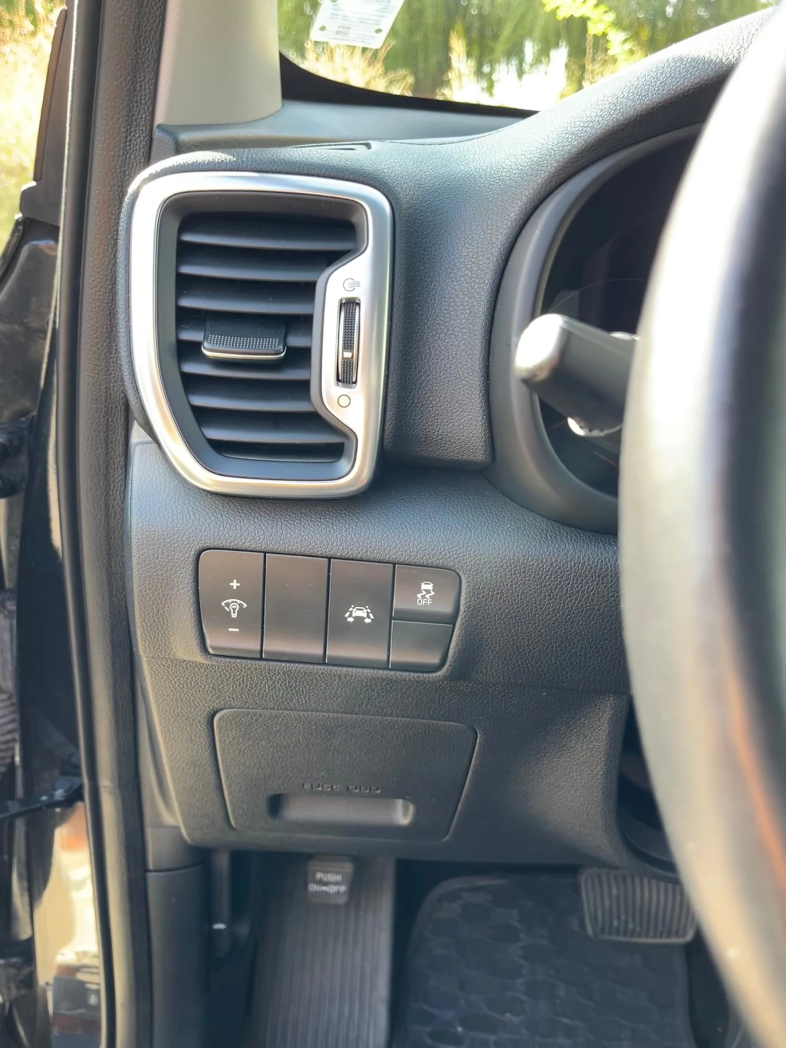 Kia Sportage, снимка 8 - Автомобили и джипове - 54441092
