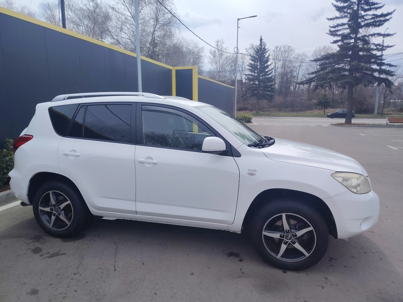 Toyota Rav4, снимка 3 - Автомобили и джипове - 54562488