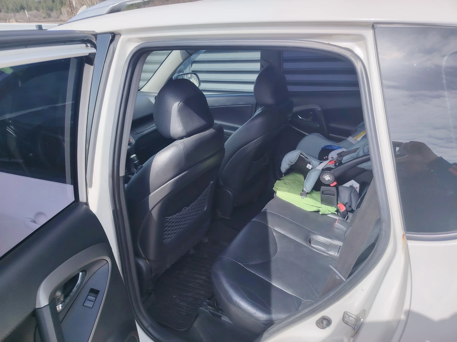 Toyota Rav4, снимка 11 - Автомобили и джипове - 54562488