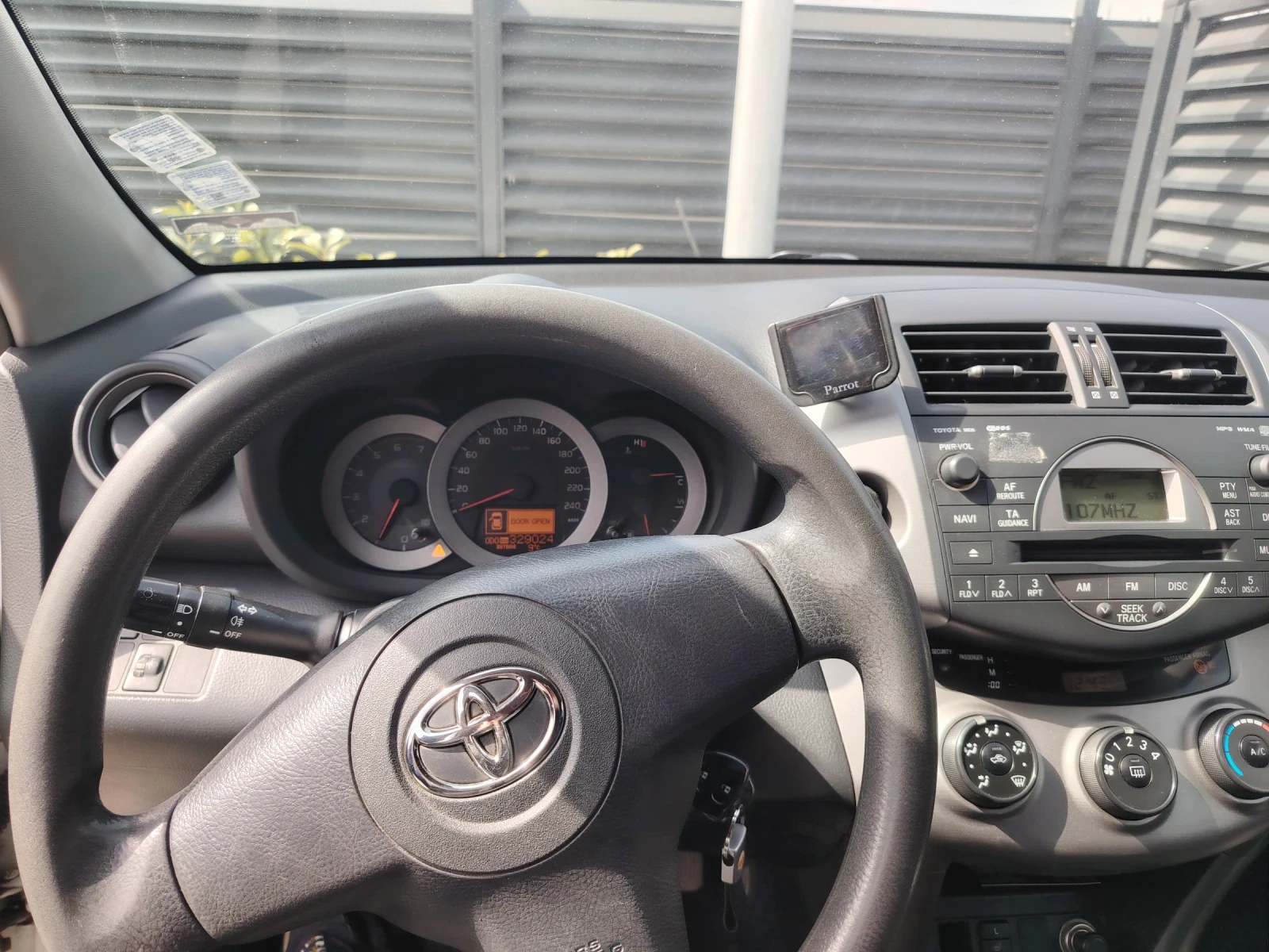 Toyota Rav4, снимка 14 - Автомобили и джипове - 54562488