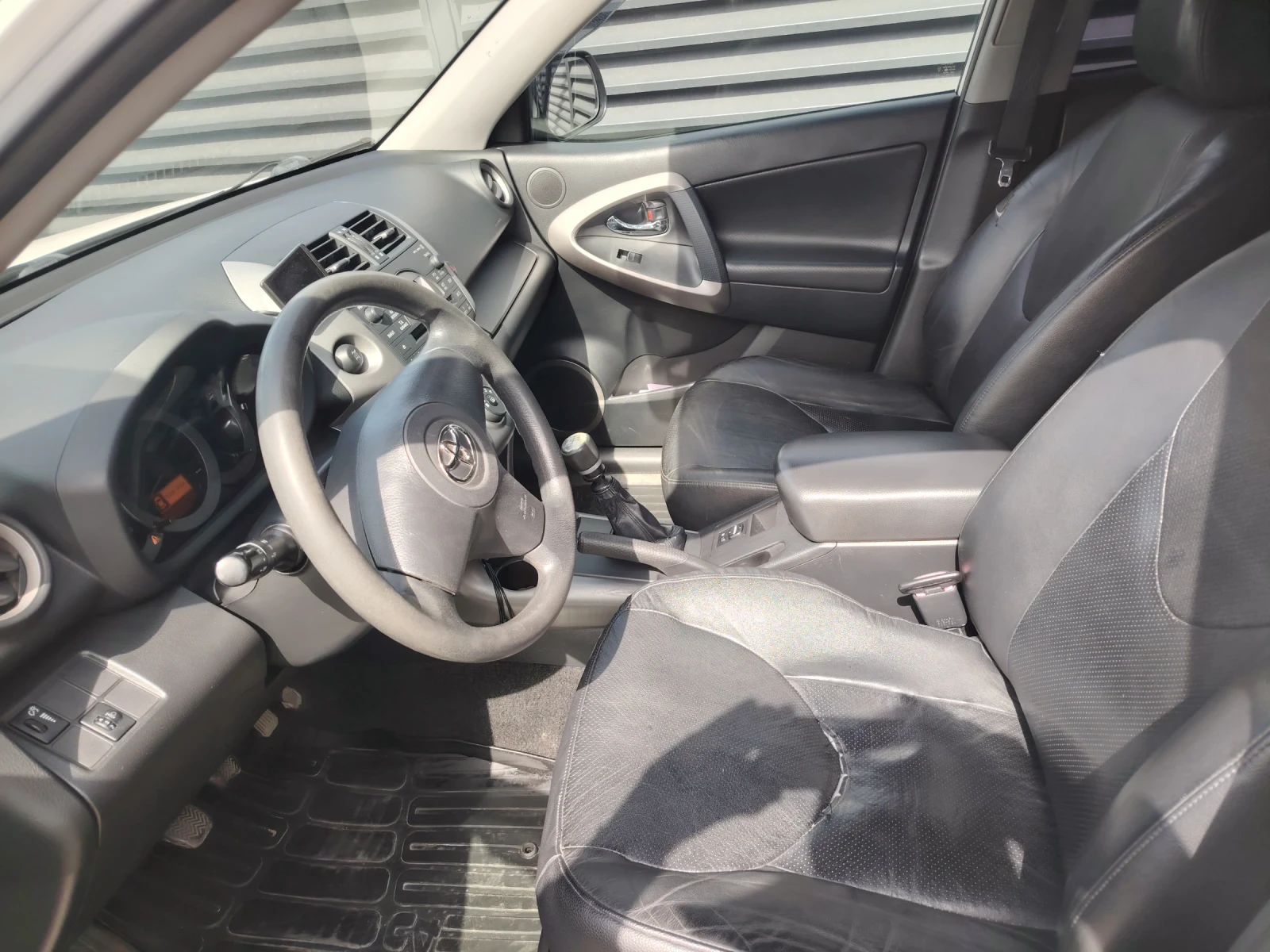 Toyota Rav4, снимка 12 - Автомобили и джипове - 54562488