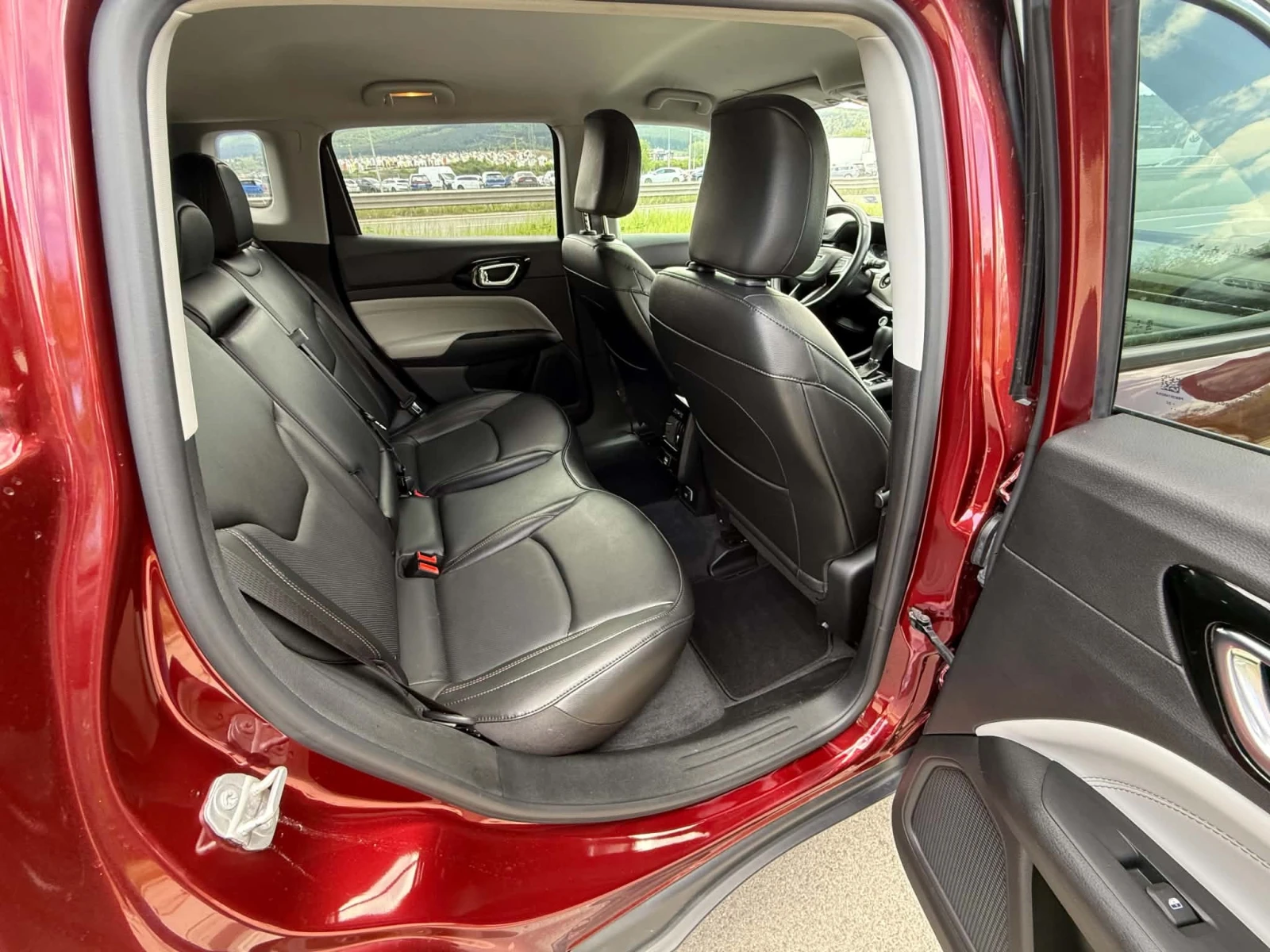 Jeep Compass Limited, снимка 13 - Автомобили и джипове - 54566778