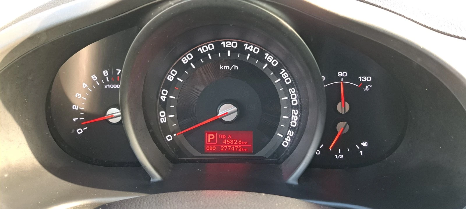 Kia Sportage 2.0 163kc Avtomatik 4x4 Panorama Navi Podgrev, снимка 12 - Автомобили и джипове - 54597766