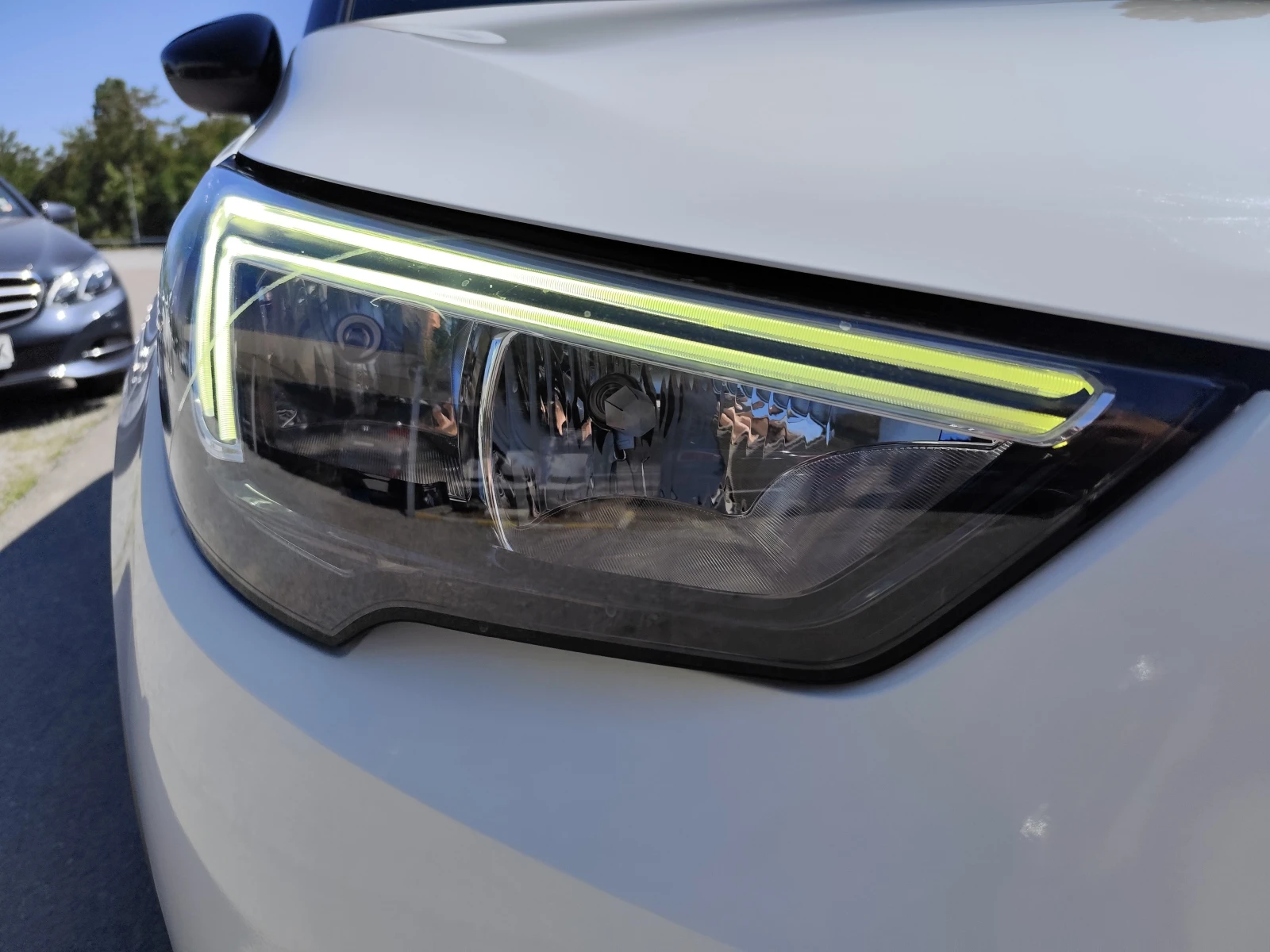 Opel Crossland X 1.2 TURBO* 110k.c* ULTIMATE* ADVANCE* LED* КОЖА* , снимка 16 - Автомобили и джипове - 55623535