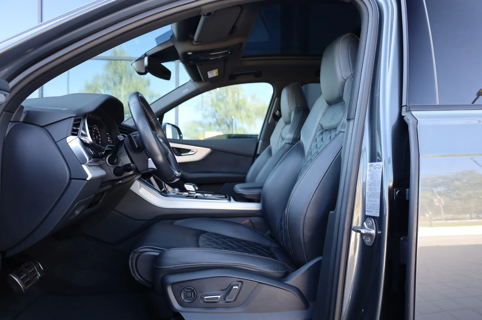 Audi Q7 2XS-LINE* RS* HD MATRIX LIGHTS* PANO* 360* , снимка 12 - Автомобили и джипове - 55638065