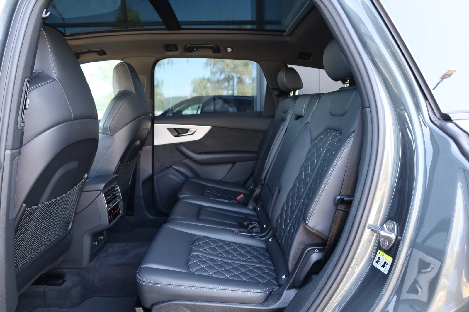 Audi Q7 2XS-LINE* RS* HD MATRIX LIGHTS* PANO* 360* , снимка 16 - Автомобили и джипове - 55638065