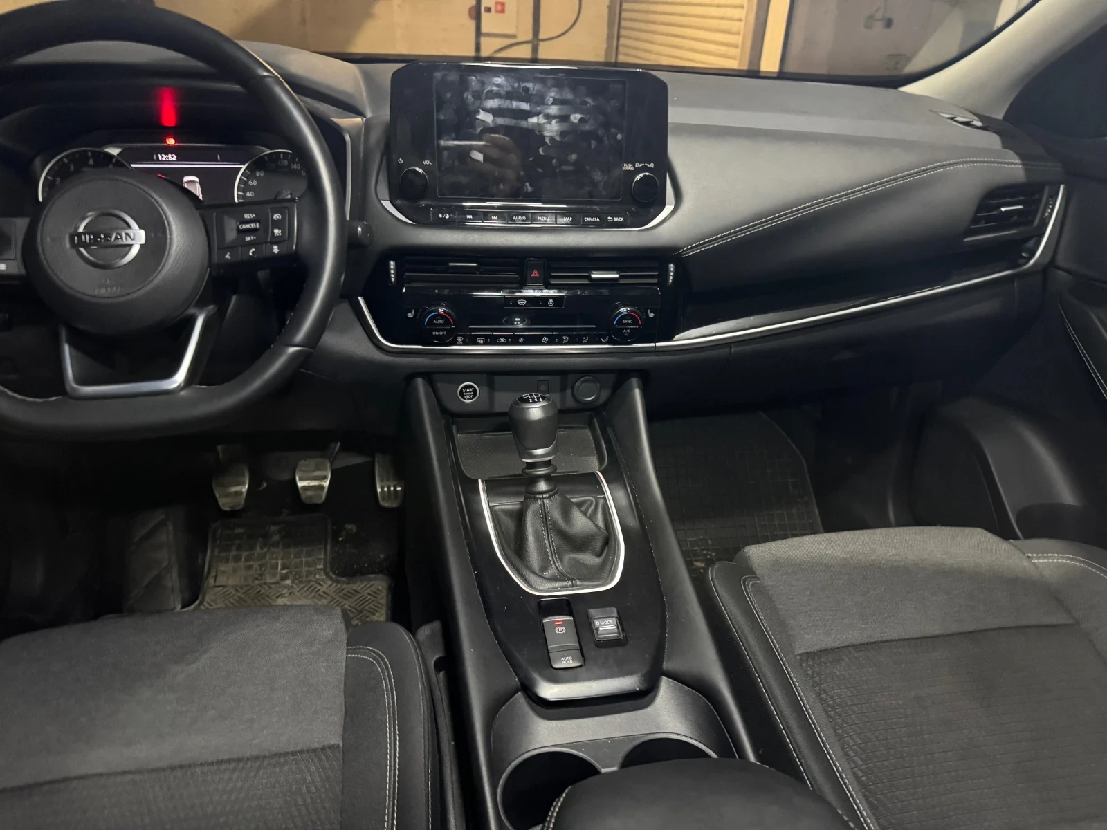 Nissan Qashqai 1.3 Mild hybrid, снимка 6 - Автомобили и джипове - 55980686