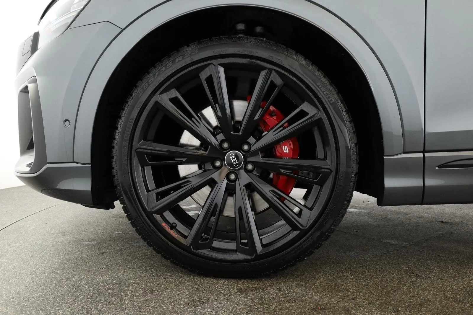 Audi SQ8 FACELIFT / BLACK OPTIC / MATRIX/ B&O / PANO / 23 /, снимка 7 - Автомобили и джипове - 56067317