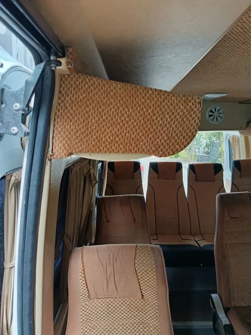 Renault Master 2.5 dci 120 горен климатик, 6 скорости, снимка 11 - Бусове и автобуси - 47259496