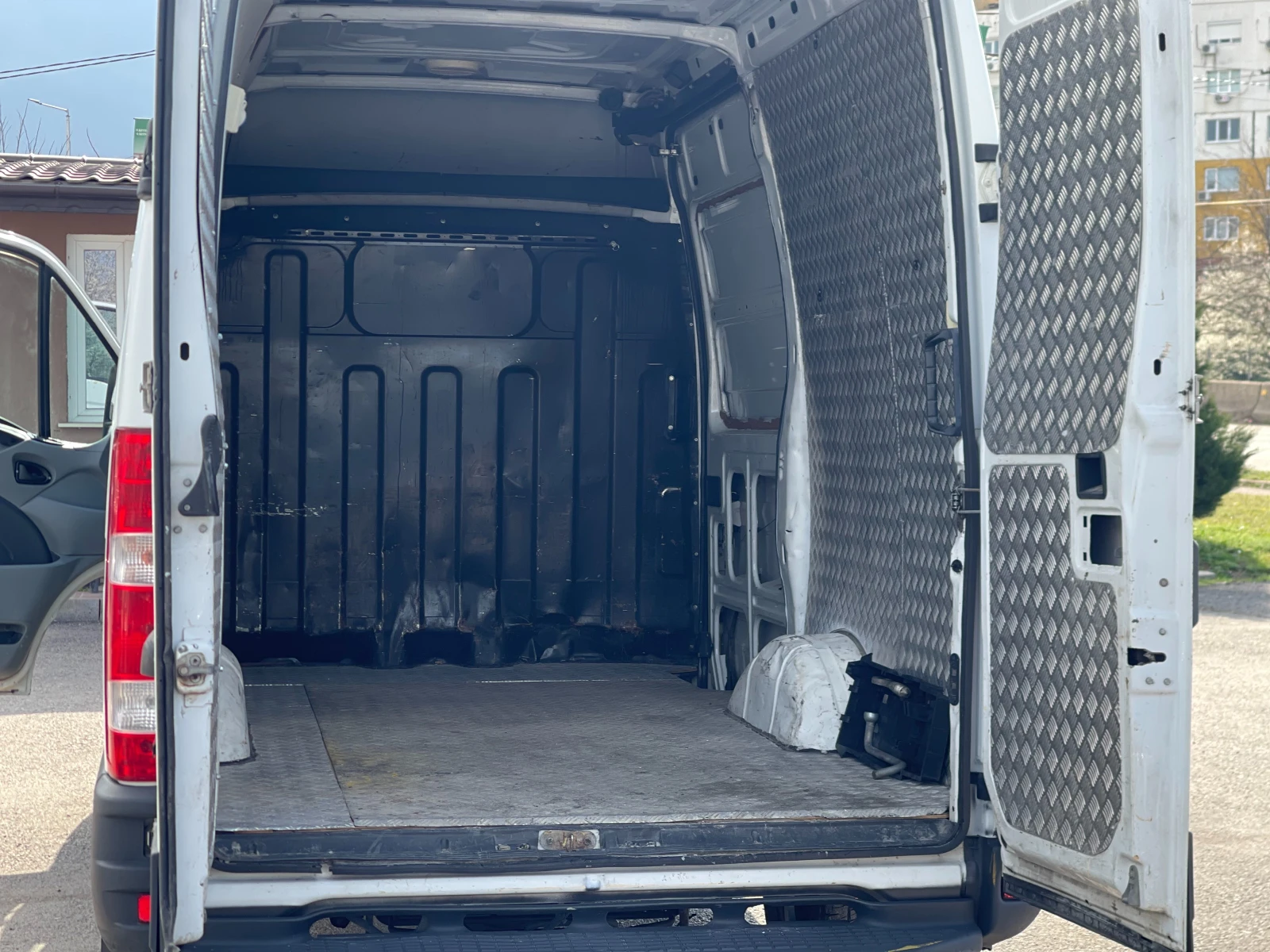 Iveco Daily 2.3M-JET , снимка 7 - Бусове и автобуси - 54075733