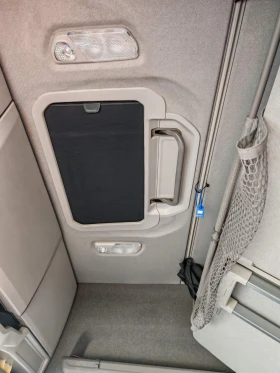 Обява за продажба на Scania R 450 R450 ~39 600 EUR - изображение 10 | Auto.bg Обява за продажба на Scania R 450 R450 ~39 600 EUR - изображение 10