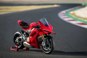 Ducati Panigale v4s, снимка 1
