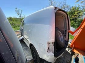 На части - VW Caddy 2018 2бр., снимка 3