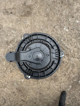 Kia ceed 2013-2017г вентилатор за парно, снимка 1