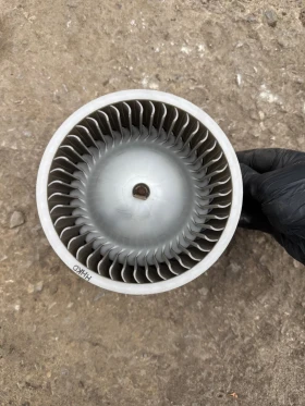 Kia ceed 2013-2017г вентилатор за парно, снимка 2