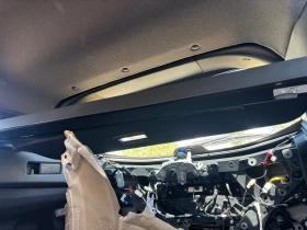 Toyota Corolla 1.8 Hybrid на части, снимка 4