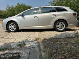 Toyota Avensis 1.8-VVTI-Comfort-NAVI-6-ск-1Г-ГАРАНЦИЯ, снимка 2