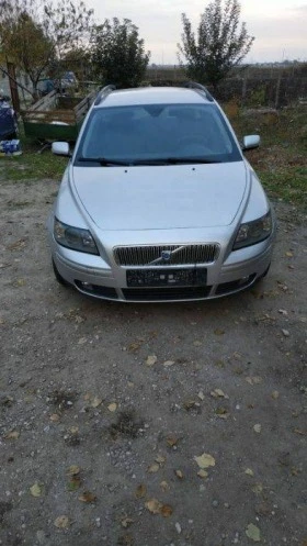  Volvo V50