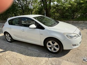 Opel Astra J, снимка 11 - Автомобили и джипове - 45626852