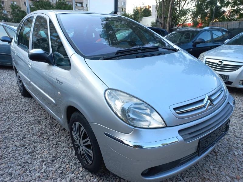 Citroen Xsara picasso 1.6i/* 2011година, снимка 1 - Автомобили и джипове - 46456163