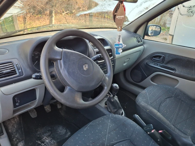 Renault Clio, снимка 9 - Автомобили и джипове - 48112297