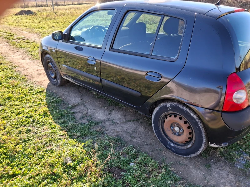 Renault Clio, снимка 5 - Автомобили и джипове - 48112297